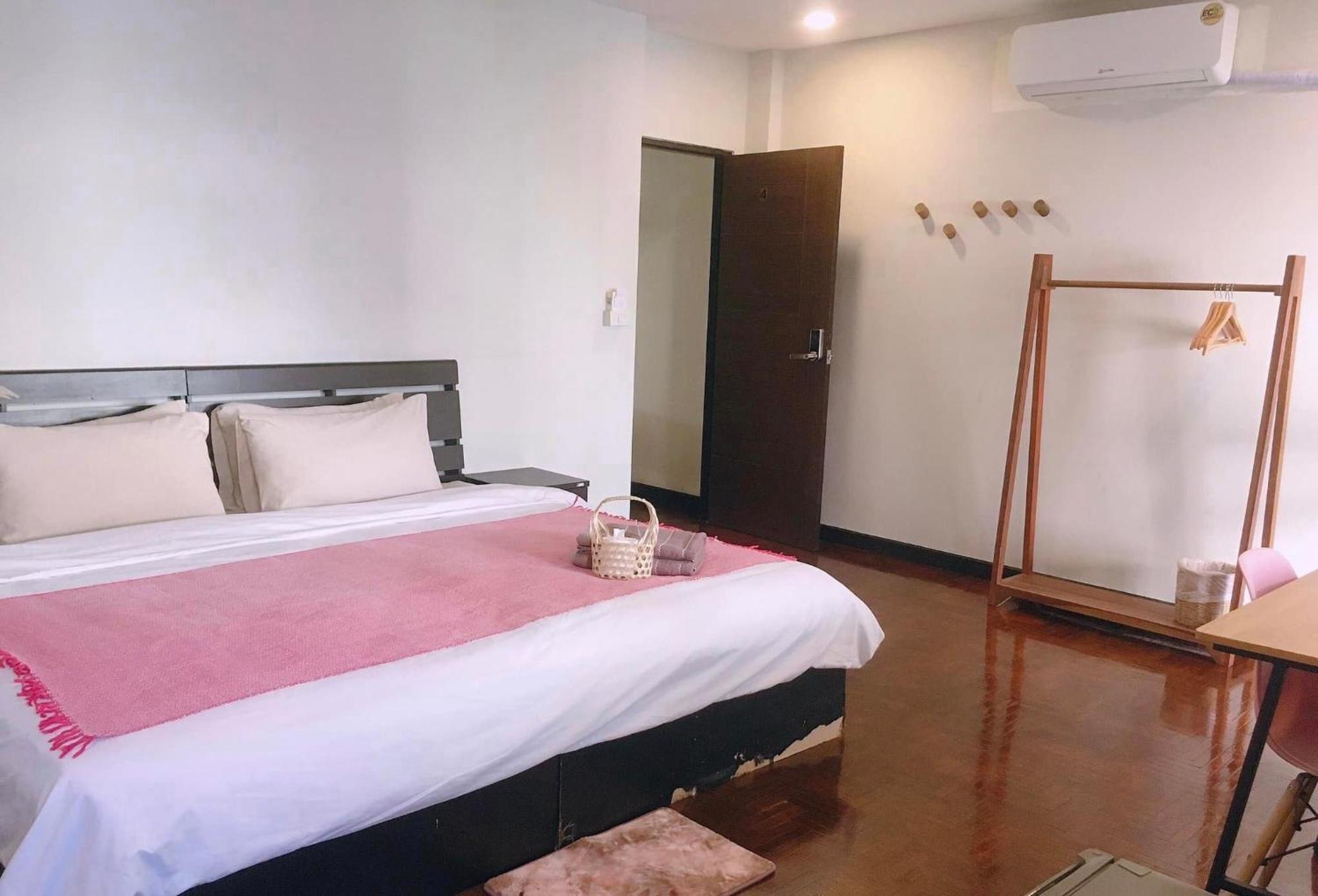 Wayside Guesthouse Chiang Mai Ngoại thất bức ảnh
